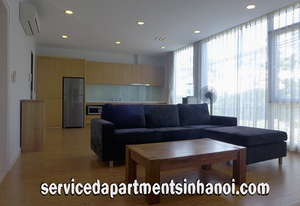 Căn hộ dịch vụ 2 phòng ngủ, có view hồ cho thuê tại Đặng Thai Mai, Tây Hồ 2