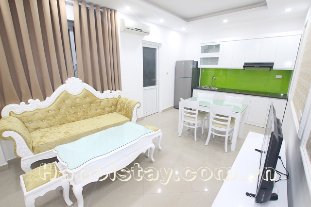 Căn hộ dịch vụ 2 phòng ngủ gần Văn Miếu Quốc Tử Giám cho thuê 1
