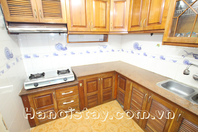 Căn hộ dịch vụ 2 phòng ngủ giá rẻ cho thuê gần Vincom Tower; Liên hệ: 0904 333 498 11