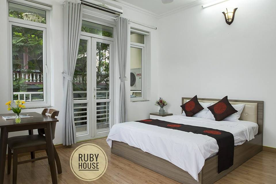 Căn hộ dịch vụ chuyên nghiệp khu vực Trúc Bạch cho thuê, căn hộ có ban công 7