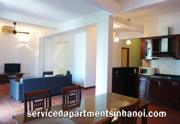 Căn hộ dịch vụ có ban công đẹp cho thuê tại Tây Hồ 4