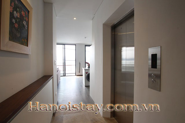 Căn Hộ Dịch Vụ Có View Hồ Tây Tuyệt Đẹp Và Thoáng Mát Cho Người Nước Ngoài Thuê 7