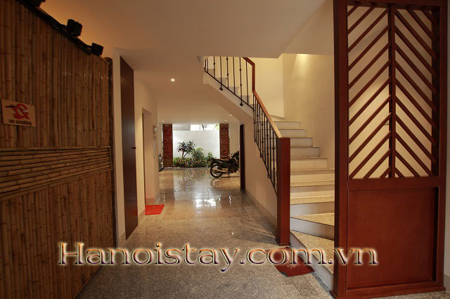 Căn hộ dịch vụ mới xây xong tại Ngọc Thụy, cách cầu Long Biên và Mipec Tower 300m 2