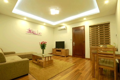 Căn hộ dịch vụ với 1 phòng ngủ riêng biệt cho thuê khu vực Trần Duy Hưng, Cầu Giấy