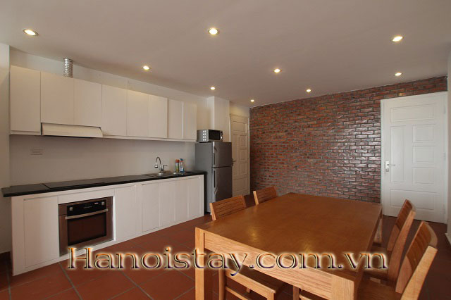 Căn Hộ Dịch Vụ Với 2 Phòng Ngủ, View Hồ Tây Cho Thuê Giá Hợp Lý 6