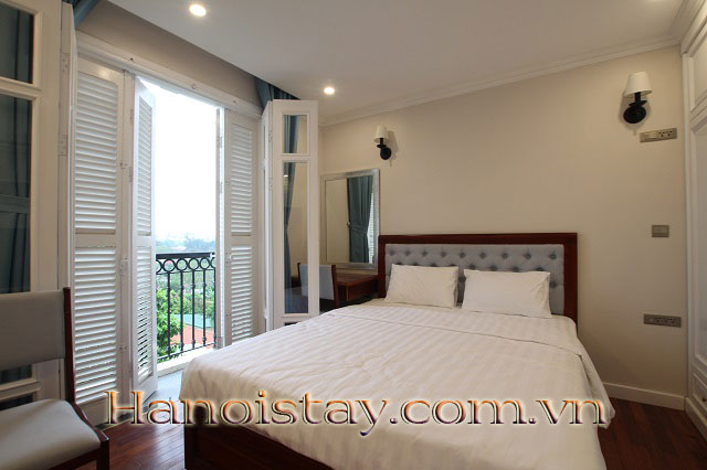 Căn Hộ Studio Cho Thuê Cạnh Hồ Tây Với Ban Công Thoáng Mát Và Full Nội Thất 5