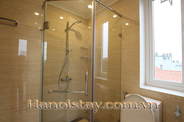 Căn Hộ Studio Cho Thuê Cạnh Hồ Tây Với Ban Công Thoáng Mát Và Full Nội Thất 9
