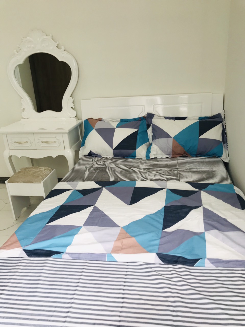 Căn Hộ Tầng 24 Chung Cư Vinhome Greenbay Đầy Đủ Nội Thất Cho Thuê Dài Hạn 7