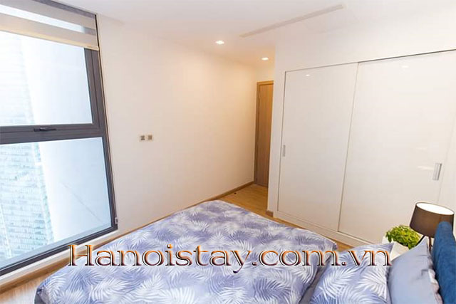 Chính Chủ Cần Cho Thuê Căn Hộ Tầng 39 Vinhomes Metropolis, Giá Cạnh Tranh 24