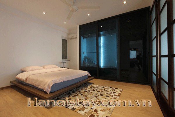 Chính chủ cho thuê căn hộ 2 phòng ngủ tại phố Tô Ngọc Vân, Tây Hồ 13