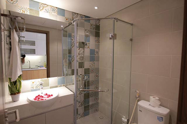 *Chính Chủ Cho thuê căn hộ chung cư cao cấp Vinhomes Green Bay Mễ Trì* 12