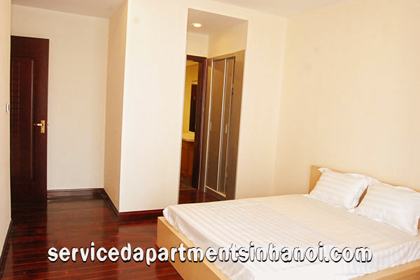 Chính chủ cho thuê căn hộ hiện đại ở tầng cao Royal City 4