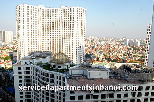 Chính chủ cho thuê căn hộ hiện đại ở tầng cao Royal City 9