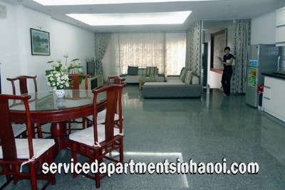 Cho người nước ngoài thuê căn hộ hiện đại tại phố Trích Sài, Tây Hồ