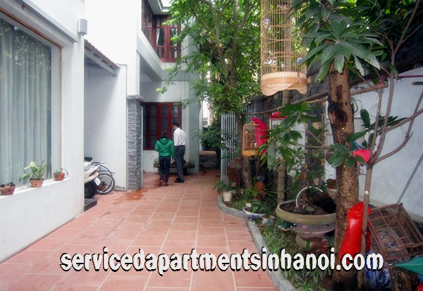 Cho thuê biệt thự 4 phòng ngủ, có bể bơi tại Tô Ngọc Vân, Tây Hồ 2