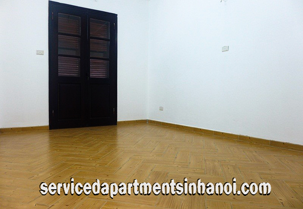 Cho thuê biệt thự Đặng Thai Mai, Tây Hồ diện tích 150m2/sàn 11
