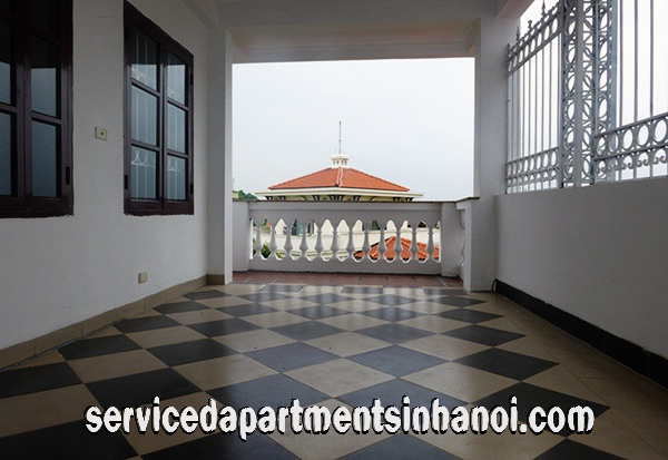 Cho thuê biệt thự Đặng Thai Mai, Tây Hồ diện tích 150m2/sàn 13