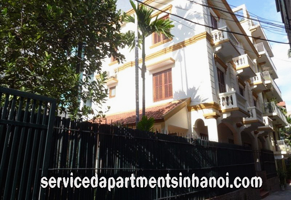 Cho thuê biệt thự sân vườn 400m2 giá hấp dẫn tại Tây Hồ 2