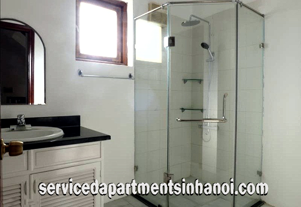Cho thuê biệt thự sân vườn 400m2 giá hấp dẫn tại Tây Hồ 9