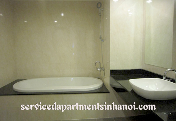 Cho thuê căn hộ 1 ngủ rộng cao cấpcó bể bơi tại Tây Hồ 14