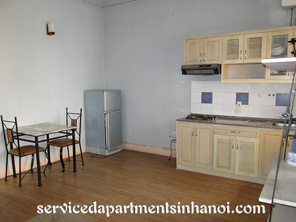 Cho thuê căn hộ 1 phòng ngủ giá rẻ phố Thụy Khuê, Ba Đình 3