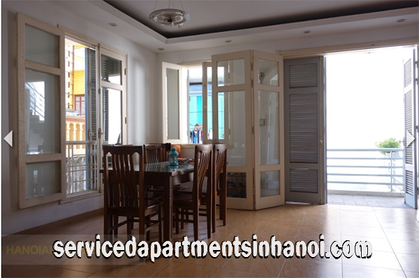 Cho thuê căn hộ 1 phòng ngủ rộng gần hồ Tây 1