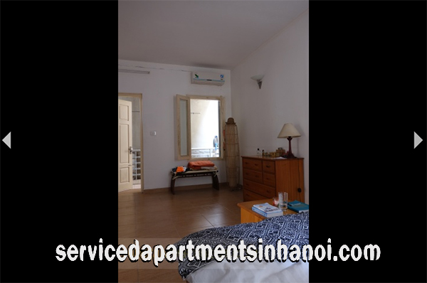 Cho thuê căn hộ 1 phòng ngủ rộng gần hồ Tây 8