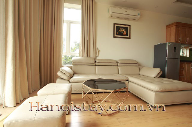 Cho Thuê Căn Hộ 110m2 Cạnh Hồ Tây, Có Ban Công Thoáng Mát, Giá Cực Tốt 9
