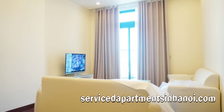 Cho thuê căn hộ 2 phòng ngủ, full nội thất tại Royal City 1