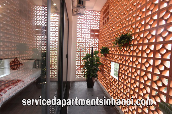 Cho thuê căn hộ 2 phòng ngủ mới, phong cách Nhật Bản gần Vincom 13