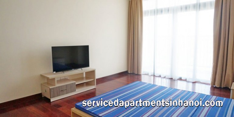 Cho thuê căn hộ 2 phòng ngủ ở tòa R5 Tower, Vinhomes Royal City 12