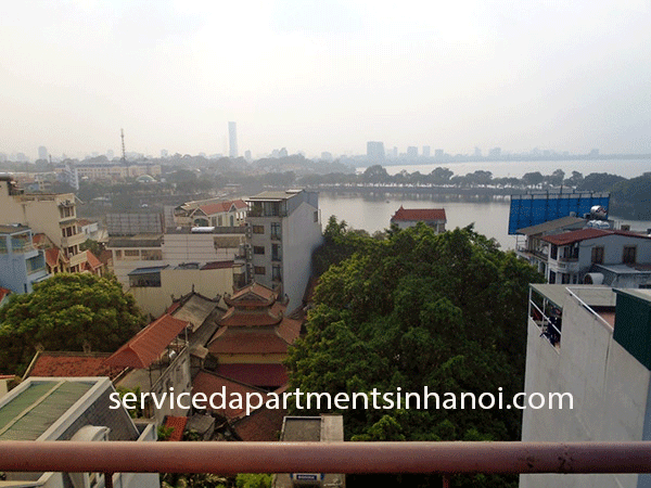 Cho thuê căn hộ 2 phòng ngủ, phòng khách rộng có ban công hồ Trúc Bạch, Ba ĐÌnh 2