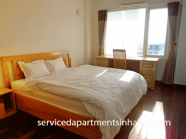 Cho thuê căn hộ 2 phòng ngủ, phòng khách rộng có ban công hồ Trúc Bạch, Ba ĐÌnh 9