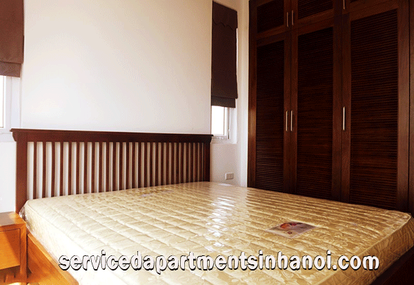 Cho thuê căn hộ 2 phòng ngủ sáng phố Đặng Thai Mai, Tây Hồ 3