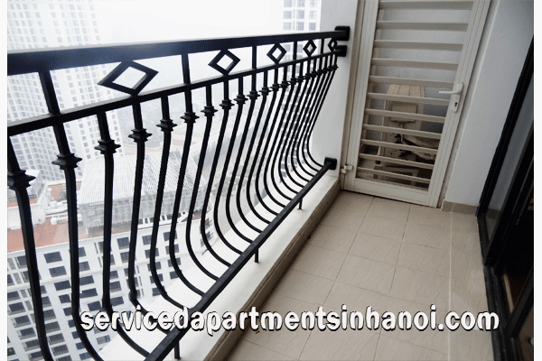 Cho thuê căn hộ 2 phòng ngủ tại R3, khu phức hợp Royal City 11