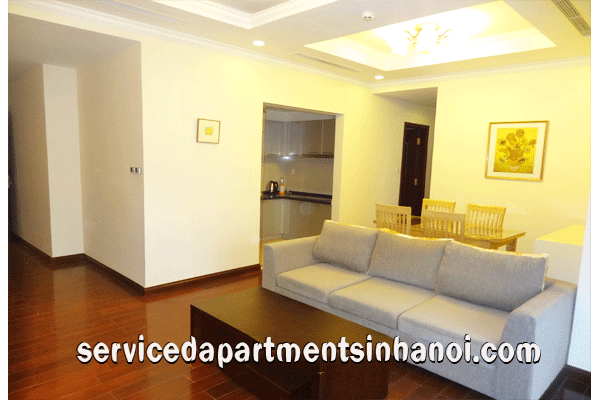 Cho thuê căn hộ 2 phòng ngủ tại R3, khu phức hợp Royal City 3