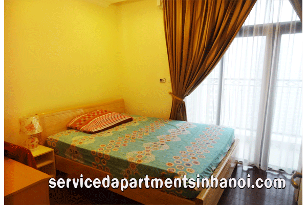 Cho thuê căn hộ 2 phòng ngủ tại R3, khu phức hợp Royal City 7