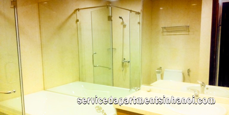 Cho thuê căn hộ 2 phòng ngủ tại Royal City 10