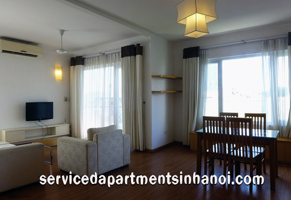 Cho thuê căn hộ 2 phòng ngủ tại Tây Hồ,có ban công