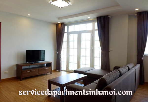 Cho thuê căn hộ 2 phòng ngủ view hồ Tây phố Yên Phụ, Tây Hồ 4