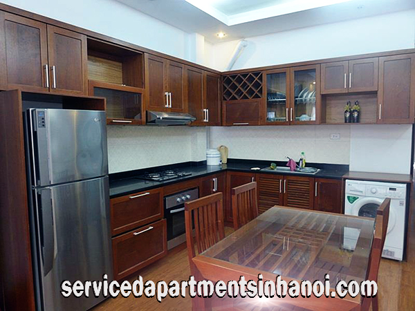 Cho thuê căn hộ cao cấp 2 phòng ngủ gần Vincom 3