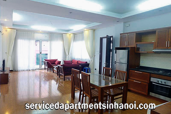 Cho thuê căn hộ cao cấp 2 phòng ngủ gần TTTM Vincom, Hai Bà Trưng