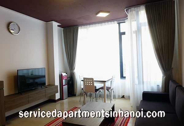 Cho thuê căn hộ cao cấp gần khách sạn Intercontinental, Tây Hồ.
