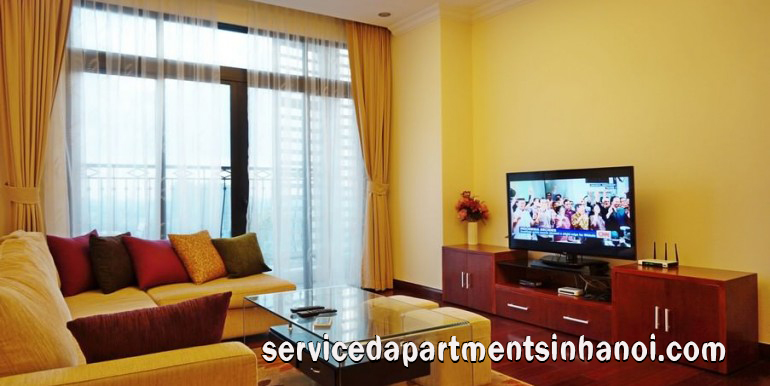 Cho thuê căn hộ cao cấp R2 Tower, Royal City, Hai phòng ngủ, đầy đủ nội thất 2