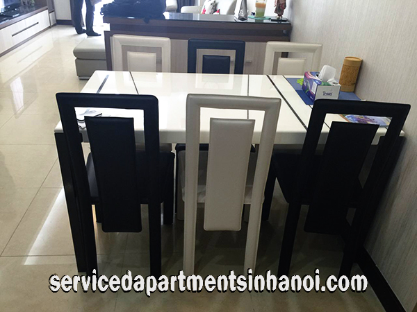 Cho thuê căn hộ chung cư 2 phòng ngủ, nội thất sang trọng tại R5 Tower, Royal City 3