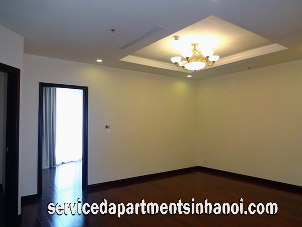 Cho thuê căn hộ chung cư 3 phòng ngủ, chưa có nội thất tại tòa R4, Royal City 3