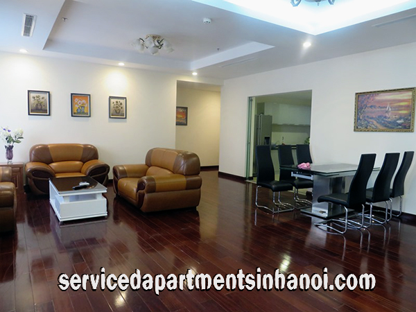 Cho thuê căn hộ chung cư 3 phòng ngủ đầy đủ nội thất tại Royal City 1