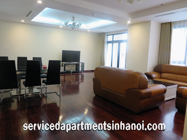 Cho thuê căn hộ chung cư 3 phòng ngủ đầy đủ nội thất tại Royal City 4