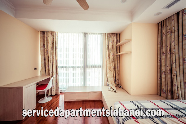 Cho thuê căn hộ chung cư 3 phòng ngủ full nội thất sang trọng tại Royal City 17