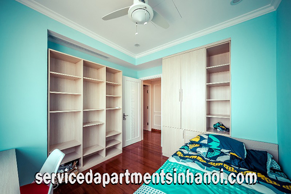 Cho thuê căn hộ chung cư 3 phòng ngủ full nội thất sang trọng tại Royal City 24